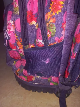 Mochila Smileyworld con ruedas y estampado floral