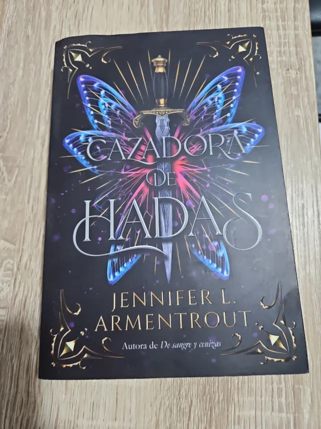 Cazadora de hadas (Wicked Trilogy) (Spanish Edi...