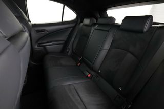 Lexus UX 250h F SPORT