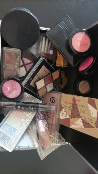 Maletín de maquillaje con espejo