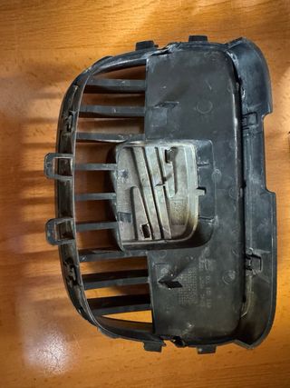 Calandra SEAT AROSA