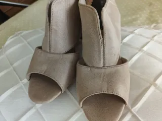 Zapatos tacón Misa-tic beige T40