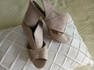 Zapatos tacón Misa-tic beige T40