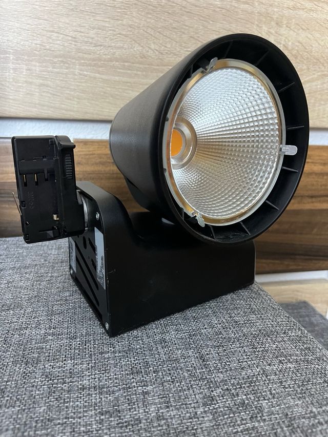 Refletor LED Unipro Preto