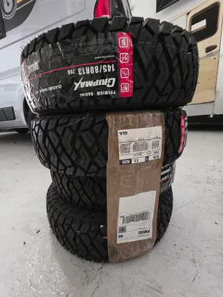 4 neumáticos nuevos de fiat panda. 4×4. 145/80R 13