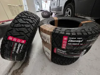 4 neumáticos nuevos de fiat panda. 4×4. 145/80R 13