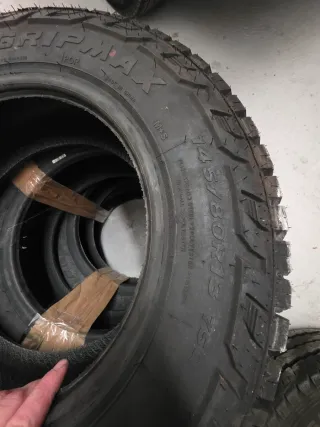 4 neumáticos nuevos de fiat panda. 4×4. 145/80R 13