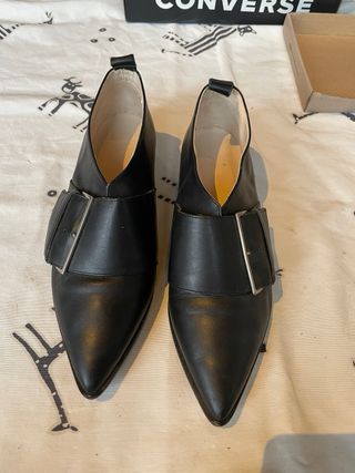 Zapatos Adolfo Domínguez Negros