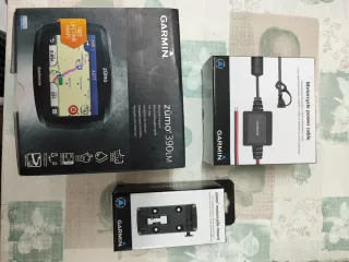 Navegador Garmin Zumo 390LM + Soporte touratech 