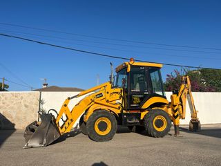 Retroexcavadora Mixta JCB 2CX