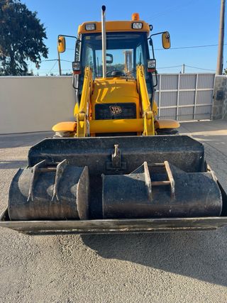 Retroexcavadora Mixta JCB 2CX