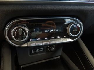 Seres 3 Luxury
