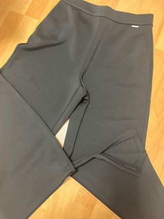 Pantalón Calvin Klein negro Talla 38