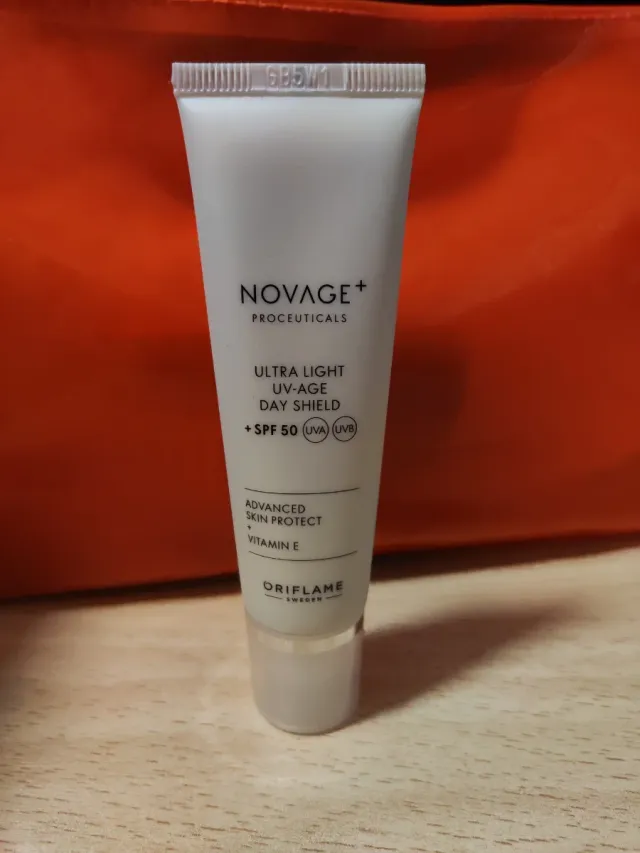 Oriflame Novage+ Fluido Protector Solar SPF 50