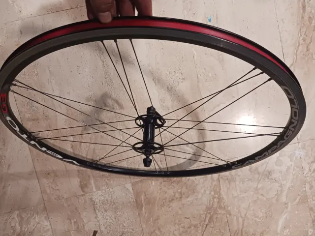 Rueda Delantera Campagnolo Vento G3