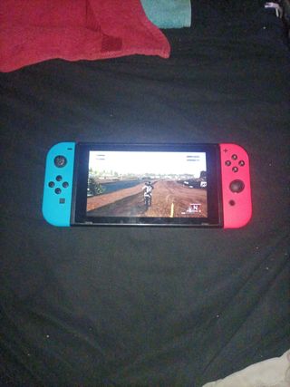Nintendo Switch Azul y Rojo