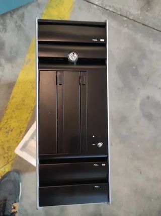 Caja micro ATX + Fuente + Teclado