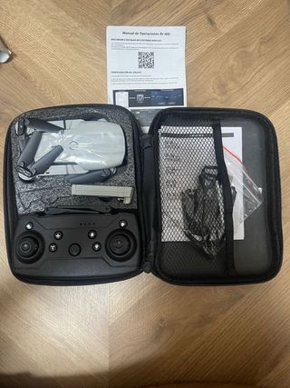 Dron E99 con cámara 2.4GHz
