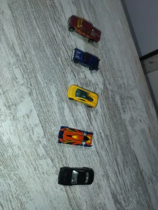 Lotto di 5 auto Hot Wheels