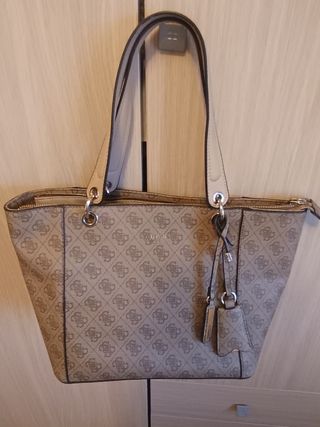 Bolso Tote Guess Beige