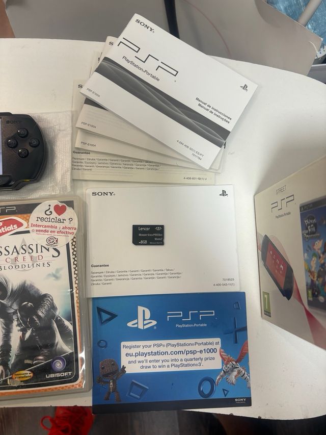 Consola PSP Street Negra completa con juegos