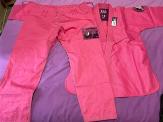 Kimono Jiu Jitsu Brasileño Rosa Talla F4 chica