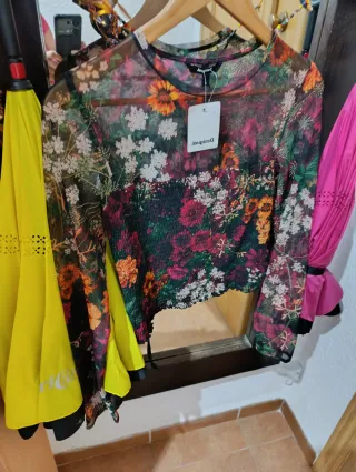 Blusa Desigual floral manga larga