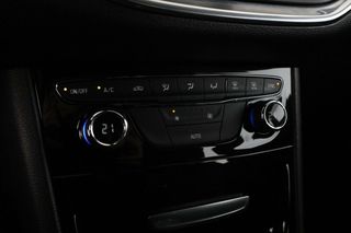 Opel Astra 1.4 SIDI Turbo Dynamic