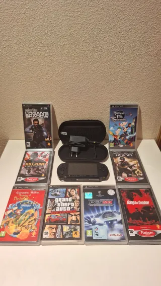 PSP Negra + 8 Juegos