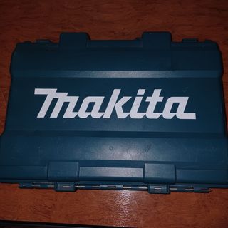 Taladro Percutor Makita con Maletín