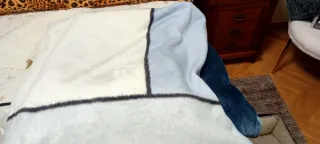Manta Matrimonio Fleece Azul y Blanco