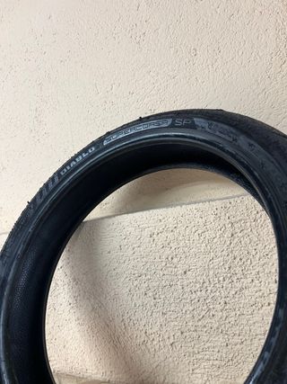 Pirelli Diablo Supercorsa SP 120/70 ZR17