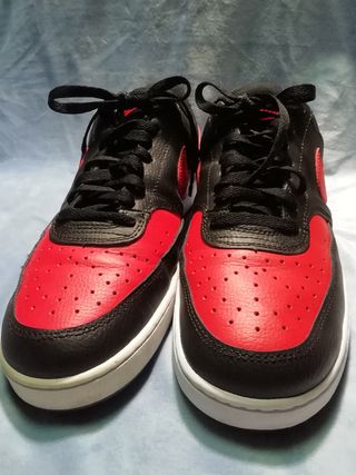 Nike Court Borough Rojo y Negro Talla 43