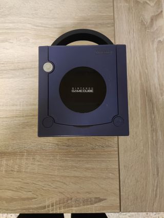 Nintendo Gamecube Morada con Mando