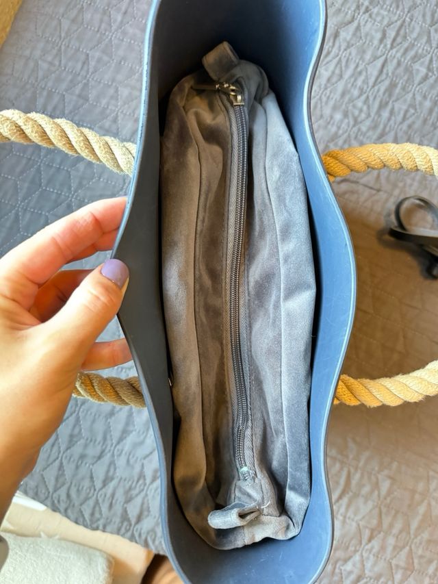 Bolso O bag azul con asas de cuerda