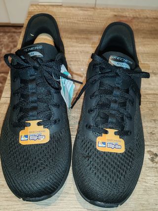 Zapatillas Skechers Slip-ins Negras Arch Fit