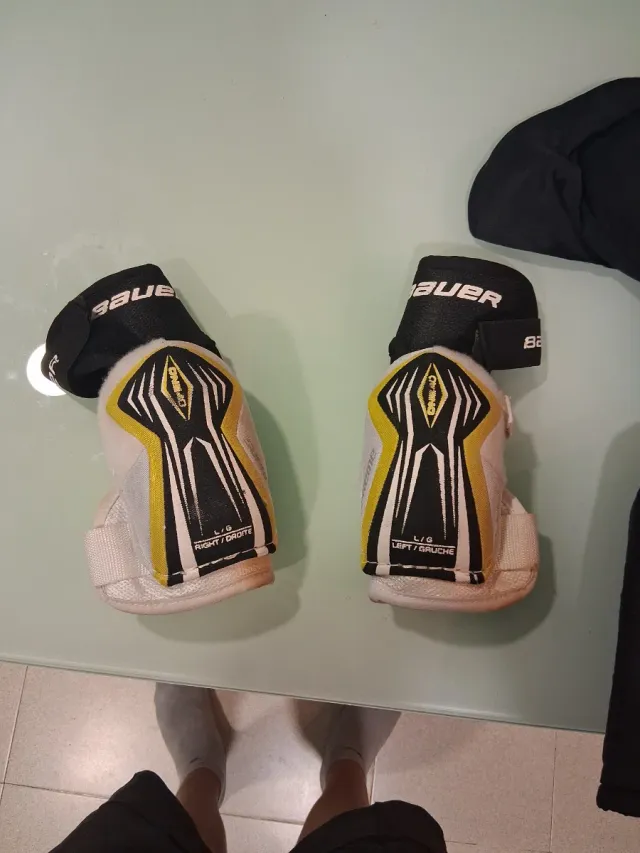 Protecciones Hockey JDP y pantalón  Reebok