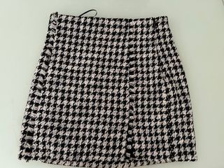 Falda de tweed con estampado pata de gallo