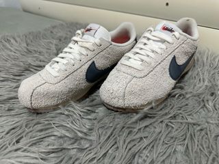 Nike Cortez Vintage Crema y Negro
