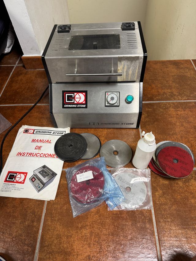  GRINDING STONE Maquina para pulir CD / DVD