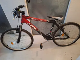 Bicicleta Jumpertrek Roja y Negra
