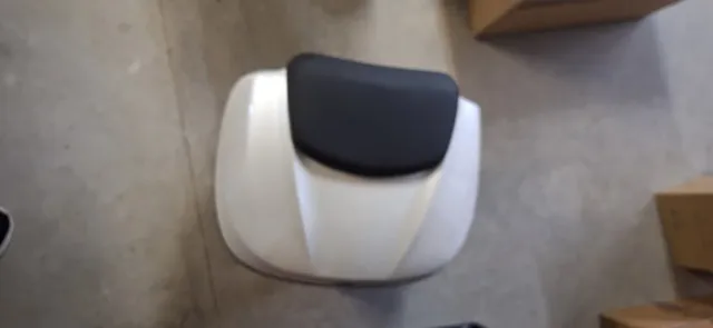 Cajón Scooter Piaggio MP3 Negro/Blanco