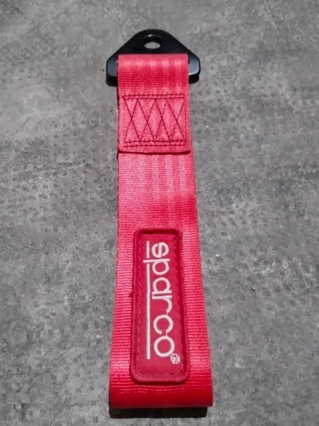 Gancho de remolque Sparco rojo