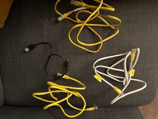 Cables de red Ethernet y USB