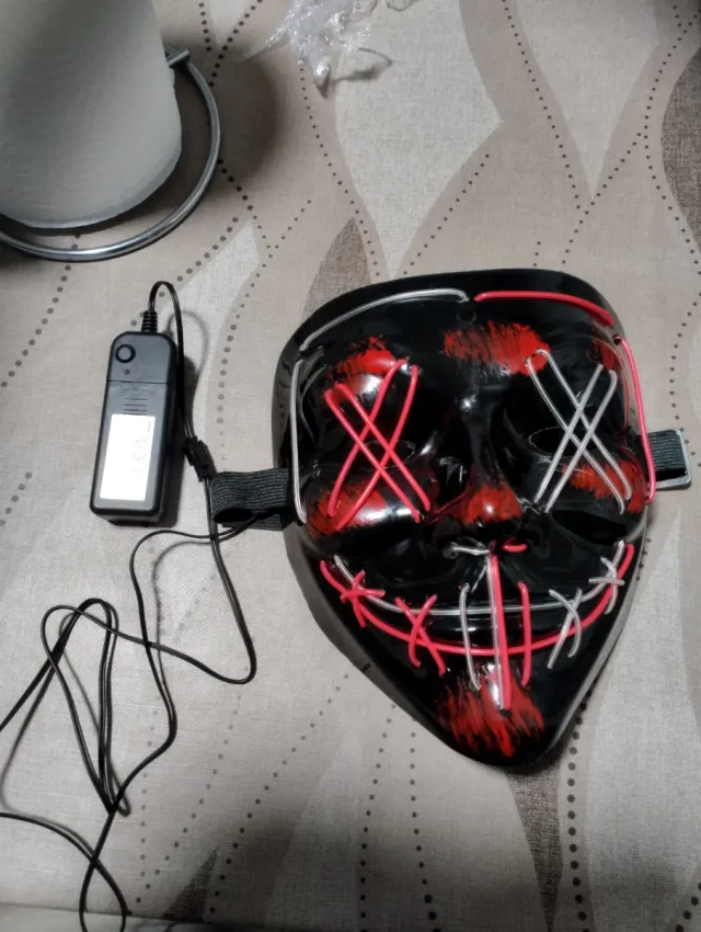 Careta 
Halloween con luces