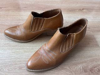 Botines de piel para mujer