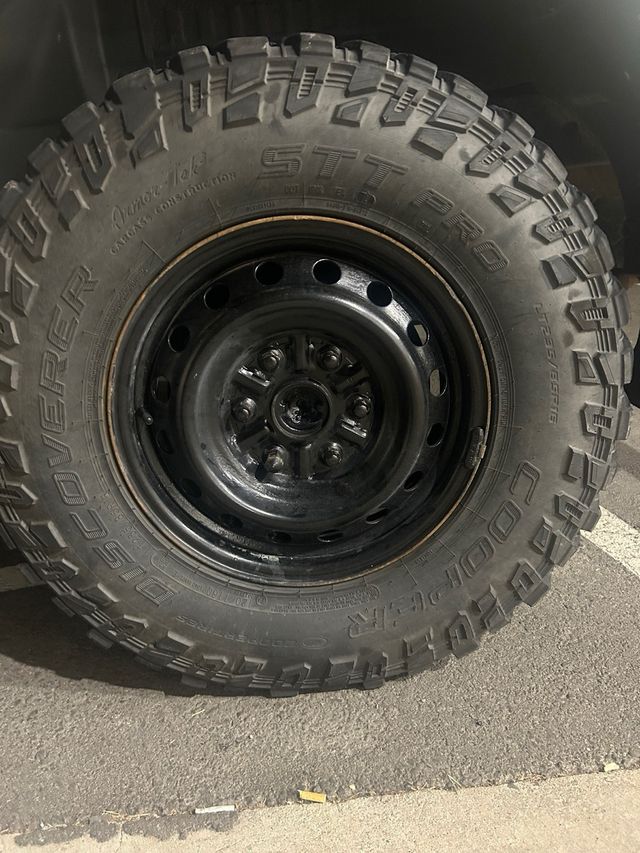 Cooper Discoverer STT PRO  235/85/16 SIN LLANTAS