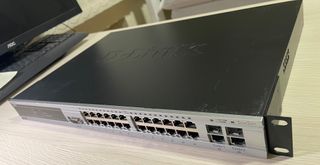 Switch D-Link DES-3828 24 Puertos Nivel 3