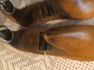 Hormas de zapato antiguas de madera