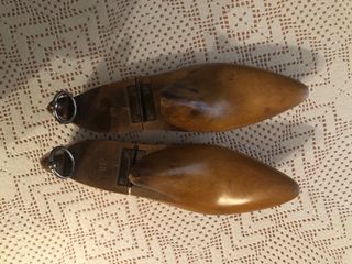 Hormas de zapato antiguas de madera